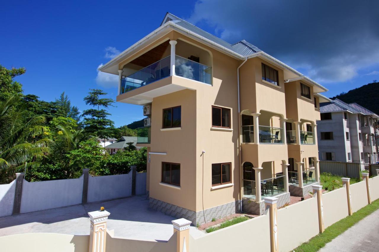 Stone Self Catering Apartment Grand Anse  Bagian luar foto