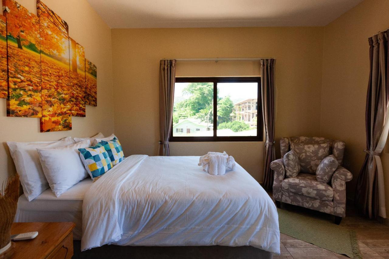 Stone Self Catering Apartment Grand Anse  Bagian luar foto
