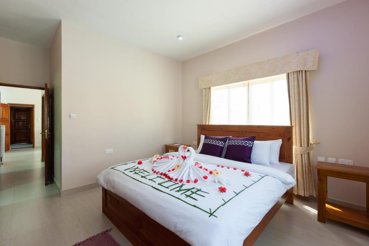 Stone Self Catering Apartment Grand Anse  Bagian luar foto