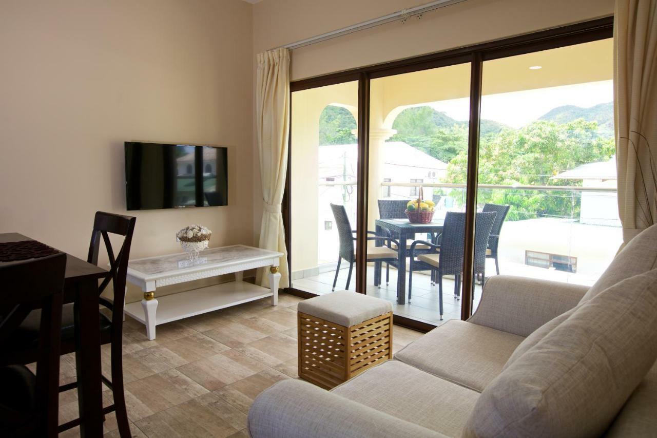 Stone Self Catering Apartment Grand Anse  Bagian luar foto