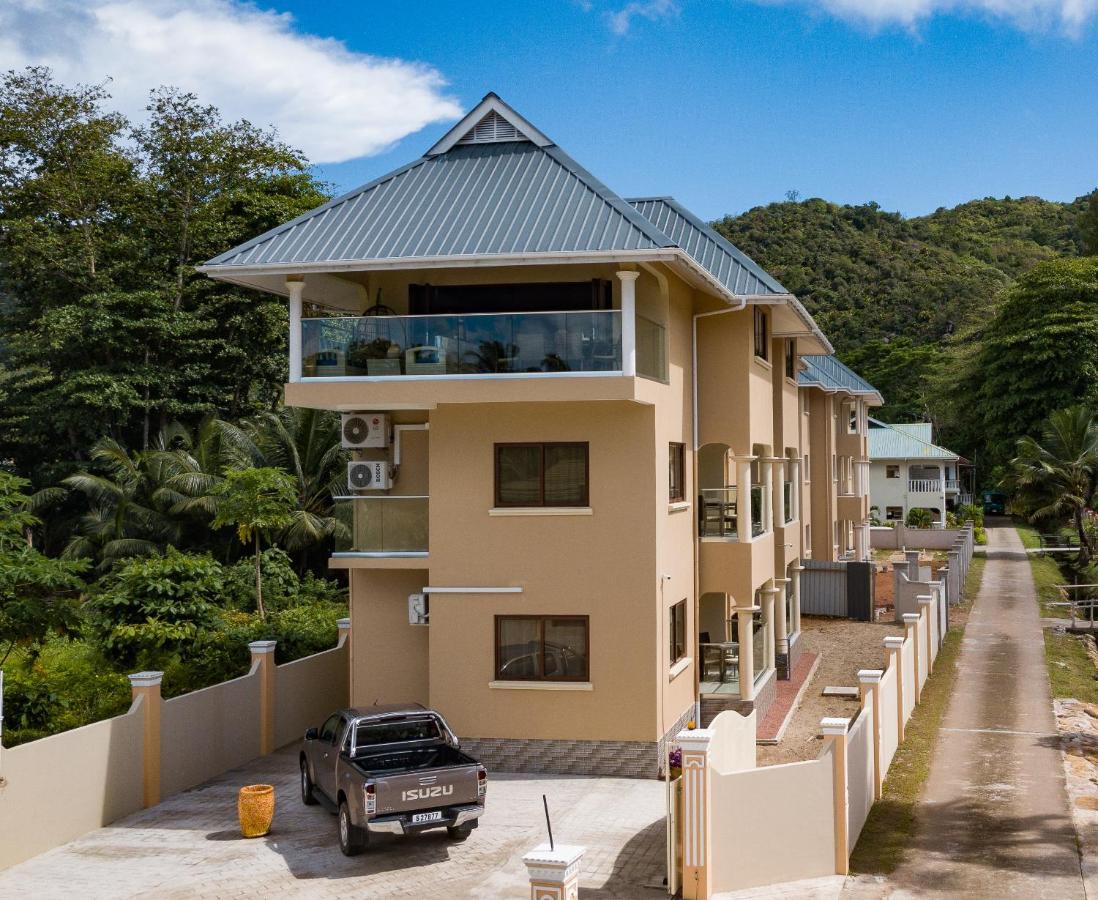 Stone Self Catering Apartment Grand Anse  Bagian luar foto